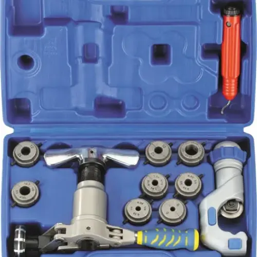 Herramienta de Abocardado con Cono 45° Excéntrico, Incluye Cortatubos BT532 y Escariador BT-207, para Tubos 5-32mm, con Maleta de Transporte