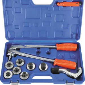 Expandidor y Ensanchador de Tubería con Cortatubos BT312 y Escariador BT207, para Tubos de 3/8" a 1-1/8", Incluye Cortatubos 7-42mm